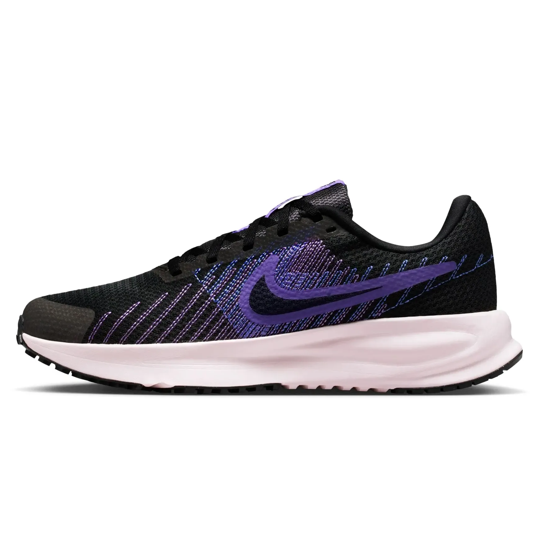 Tênis Nike Run Defy Feminino Preto em ângulo frontal mostrando detalhes das cores e solado